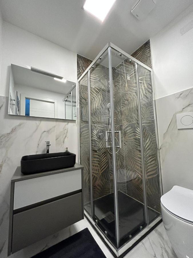 Casa Vacanze 1702, Con La Camera Matrimoniale Con Il Bagno Privato E Un Soggiorno Comune Milaan Buitenkant foto